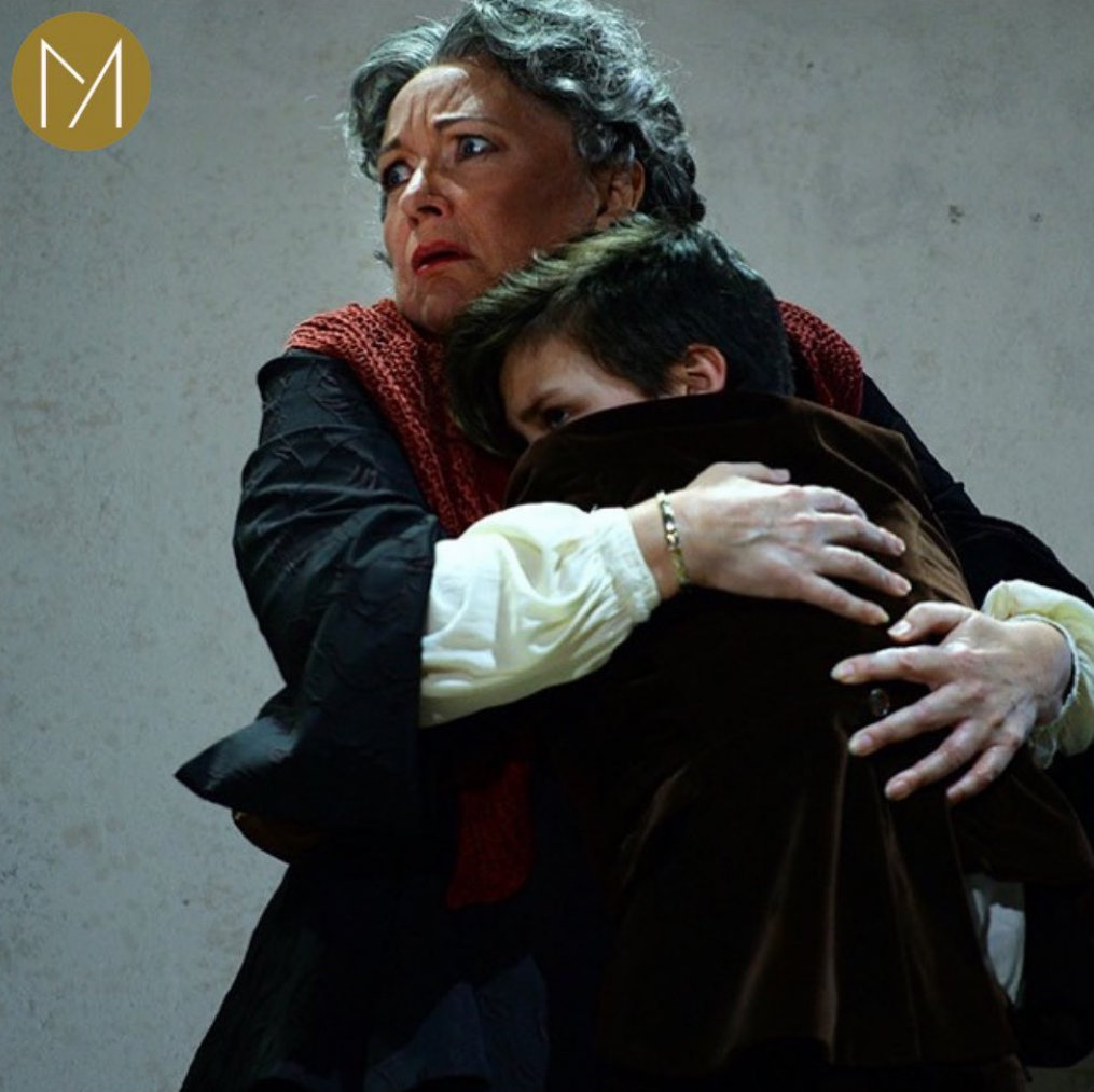 Auntie in Peter Grimes
